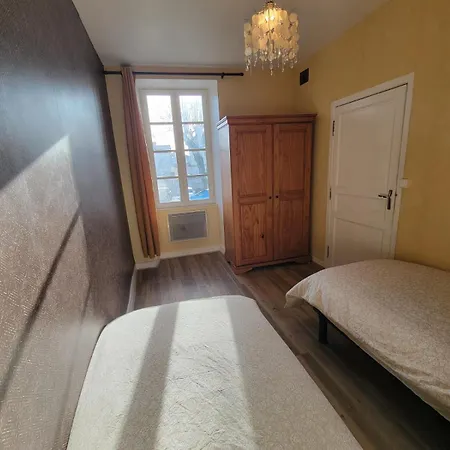 Apartment Immeuble Hypercentre Saint-Jean-d'Angely
