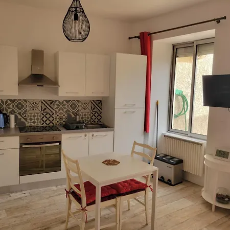 Immeuble Hypercentre * Saint-Jean-dʼAngély